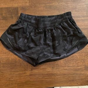 Hotty Hot Low-Rise Lined Short